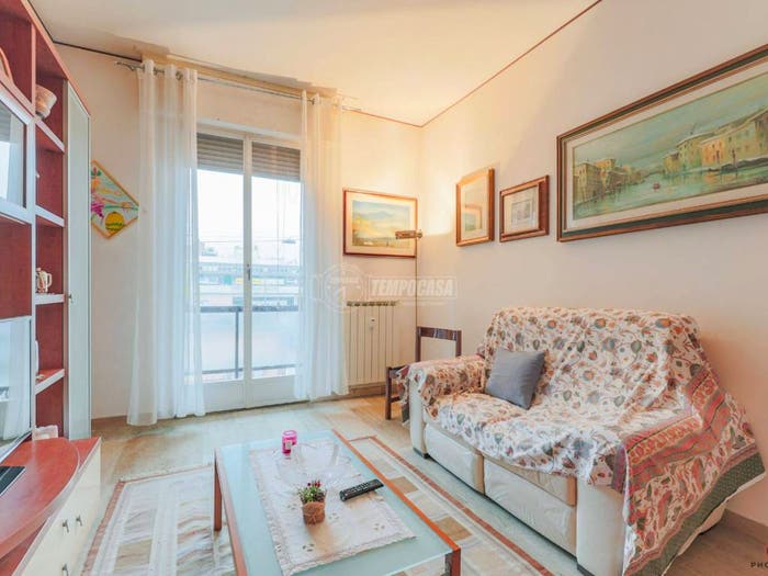 Appartamento trilocale in vendita in Via Francesco Baracca, Saffi, Bologna