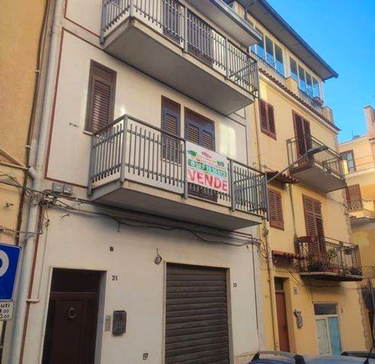 Casa in vendita in Via Vittorio Veneto, Montelepre