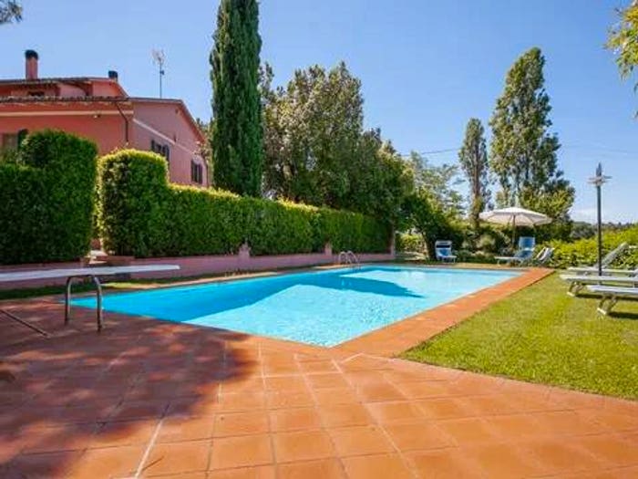 Casa con 6 locali in vendita in Fauglia