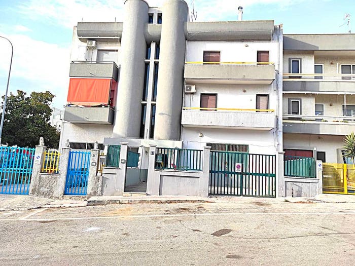 Appartamento trilocale in vendita in Via Molinelle, Montemesola