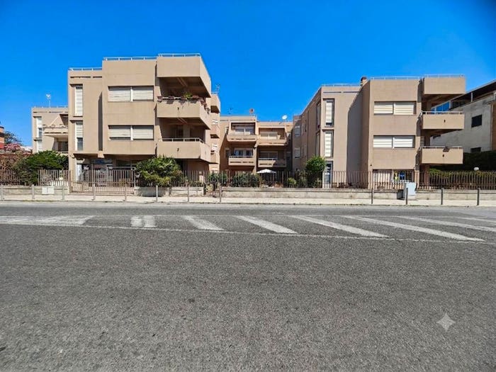 Appartamento trilocale in vendita in Via Consolare Pompea, Sant'Agata, Messina