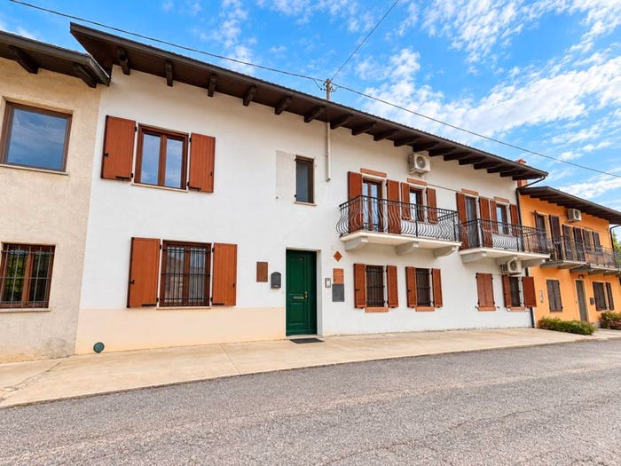 Appartamento quadrilocale in vendita in Via Casolari Superiori, Montaldo Roero