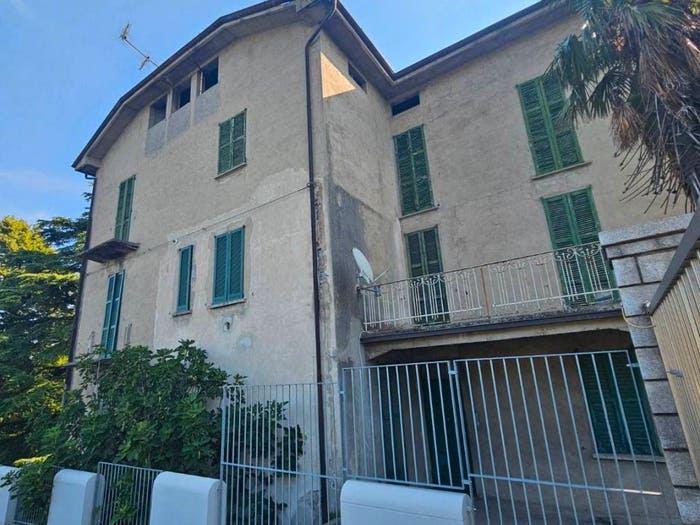 Casa con 6 locali in vendita in Via Giuseppe Mazzini, Centro, Calolziocorte