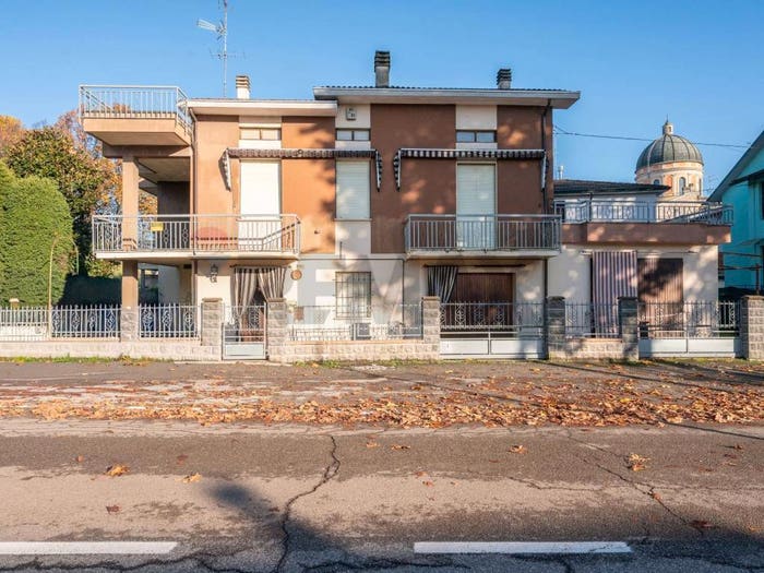 Casa con 6 locali in vendita in VIALE DELLA LIBERTA', Centro, Boretto