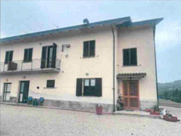 Appartamento trilocale in vendita in Vocabolo Coldipozzo, Città di Castello