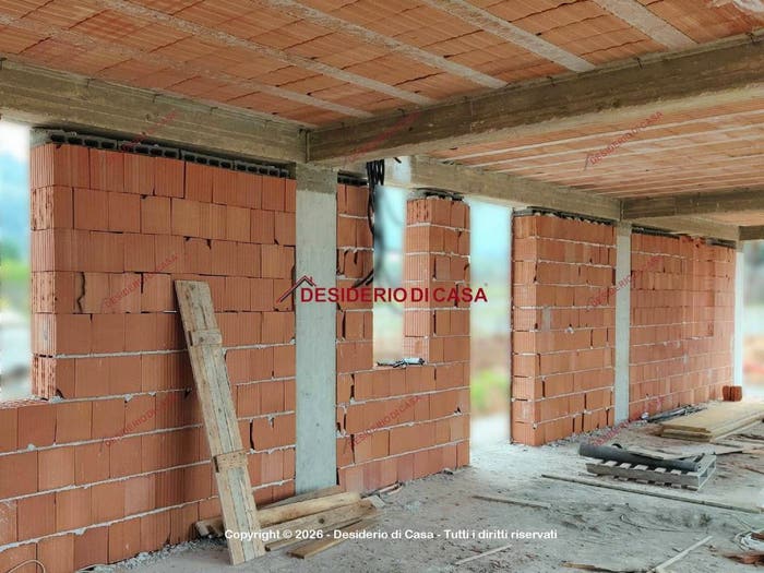 Casa con 6 locali in vendita in Via Sandro Pertini, Capaci