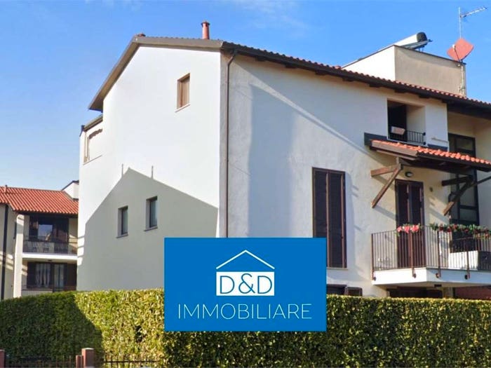 Appartamento con 6 locali in vendita in Via Lorenzo Bongiovanni, Grugliasco