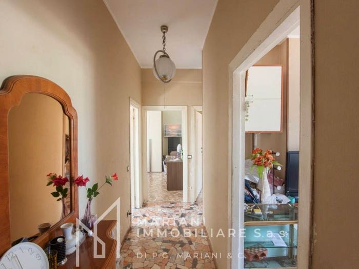Appartamento trilocale in vendita in Via Enrico Toti, Centro, Lainate