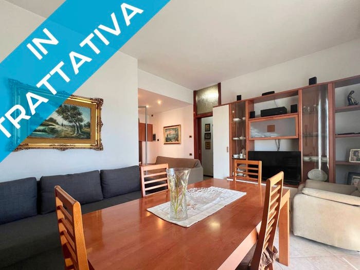 Appartamento trilocale in vendita in Via Sandro Pertini, Centro, Bosisio Parini