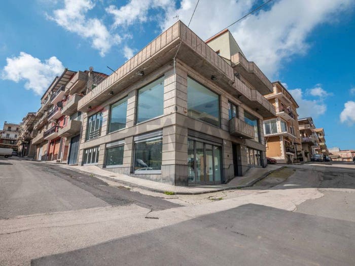 Casa con 6 locali in vendita in Via Ugo Foscolo, Centro, Ramacca