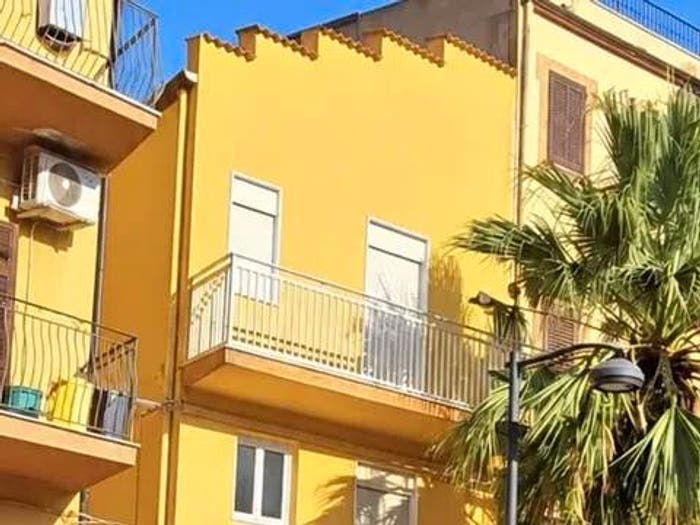 Casa con 6 locali in vendita in Via Roma, Aragona