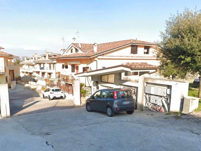 Appartamento bilocale in vendita in Via Vittoria Colonna, Centro, Lariano