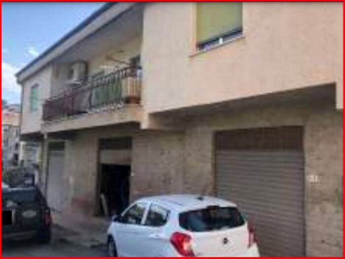 Appartamento quadrilocale in vendita in Via San Nicola, Centro, Carolei