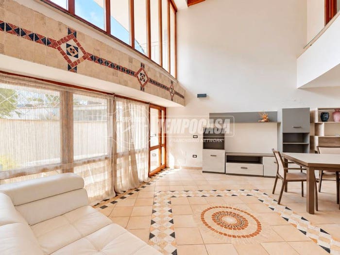 Casa trilocale in vendita in Via XXV Aprile, Parete