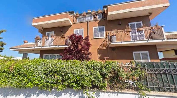 Casa con 6 locali in vendita in Via San Cipirello, Fontana Candida, Roma