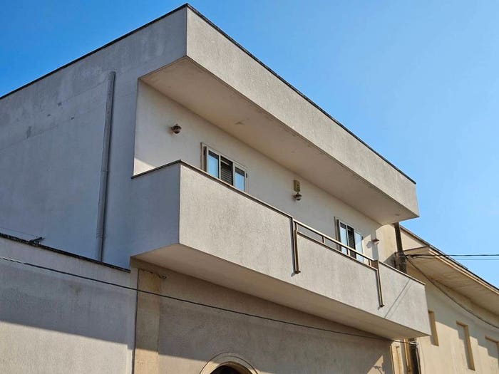Appartamento con 6 locali in vendita in Via Fiume, Centro, Carpignano Salentino