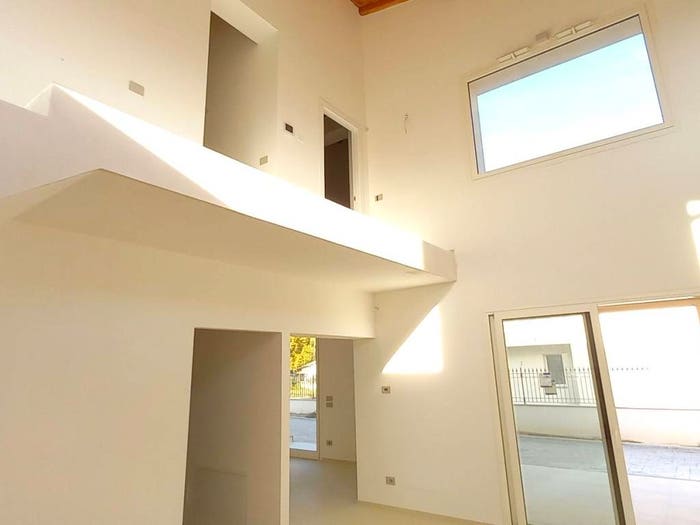 Casa con 6 locali in vendita in Via Anna Maria Enriques Agnoletti, Carmignano