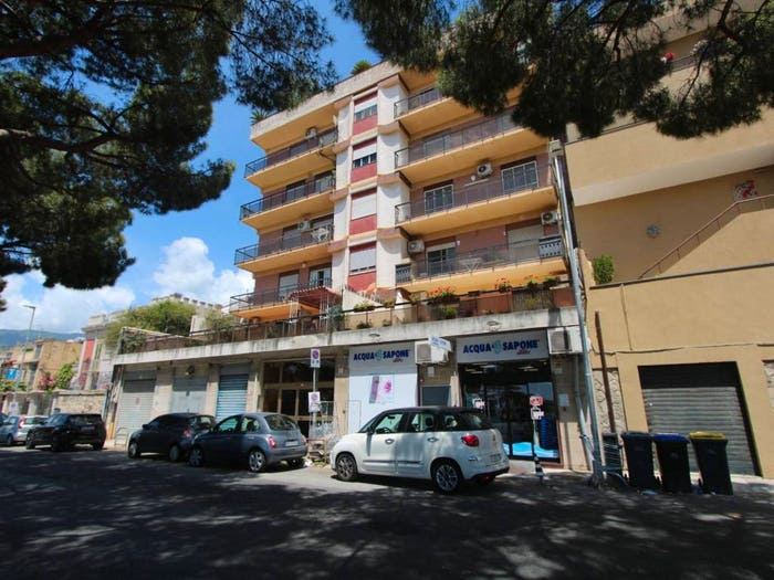 Appartamento quadrilocale in vendita in Viale Italia, Gonzaga, Messina