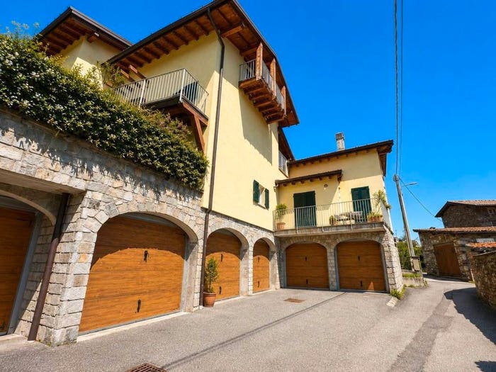 Appartamento bilocale in vendita in Via Mandriana, Pianello del Lario