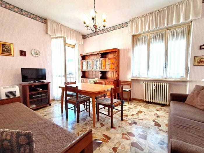 Appartamento trilocale in vendita in Centro, Loano