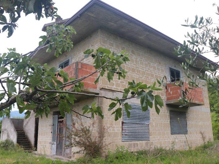 Casa trilocale in vendita in Centro, Castel Campagnano