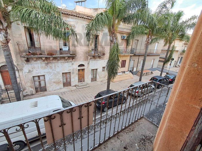 Appartamento quadrilocale in vendita in Via Remo, Centro, Santa Croce Camerina