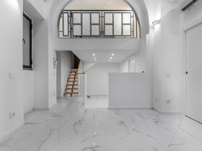 Appartamento quadrilocale in vendita in Via Scaldasole, Ticinese, Milano
