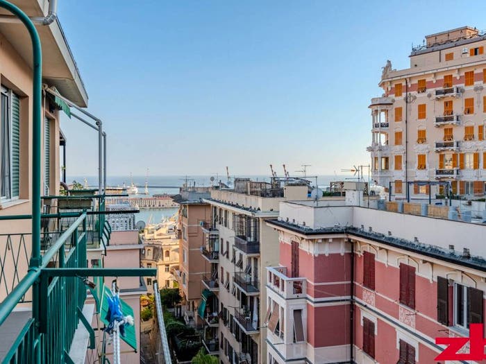 Appartamento con 5 locali in vendita in Salita San Rocco, Lagaccio, Genova