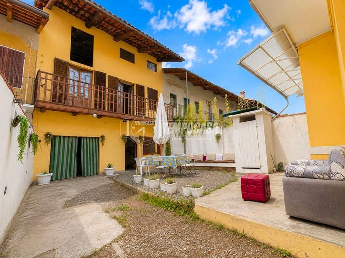 Casa quadrilocale in vendita in Via Roma, Vische