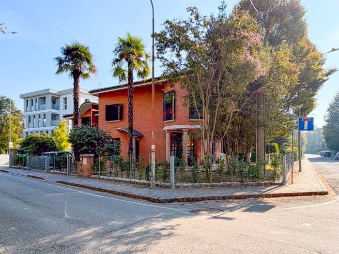 Casa con 6 locali in vendita in Via Santa Croce Carpi MO Italia, Gargallo, Carpi