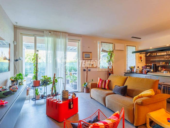 Appartamento con 5 locali in vendita in Largo Georg Fredric Haendel, Eurosia Santa Margherita, Parma