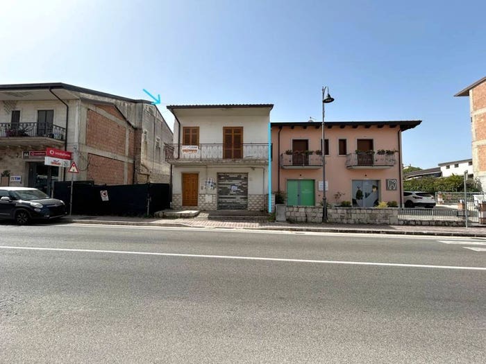 Casa con 6 locali in vendita in Via Nazionale Passo di Mirabella Eclano, Passo Di Mirabella Pianopantano, Mirabella Eclano