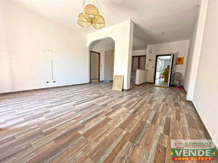 Appartamento quadrilocale in vendita in Via Alessandro Manzoni, Centro, Giarre