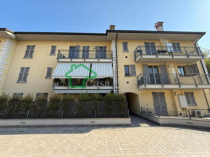 Appartamento trilocale in vendita in Via Defendente da Lodi, Città Bassa Laghi, Lodi