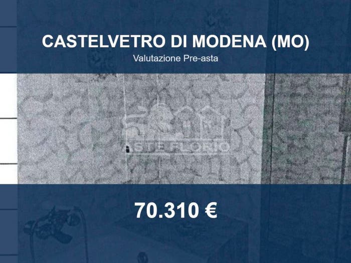 Appartamento con 5 locali in vendita in Via Giuseppe Garibaldi, Centro, Castelvetro di Modena