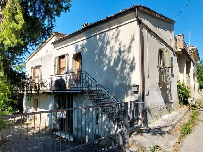 Casa con 6 locali in vendita in Via Mercato, Ornano Grande, Colledara