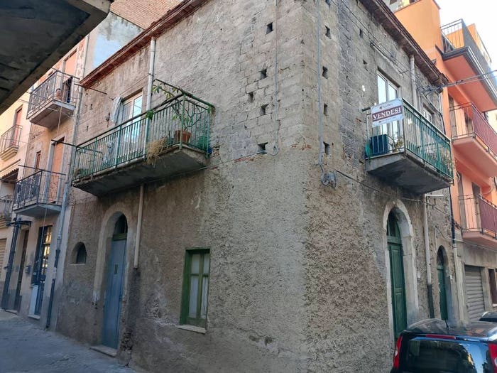 Casa quadrilocale in vendita in Via Vittorio Veneto, Centro, Sant'Agata di Militello