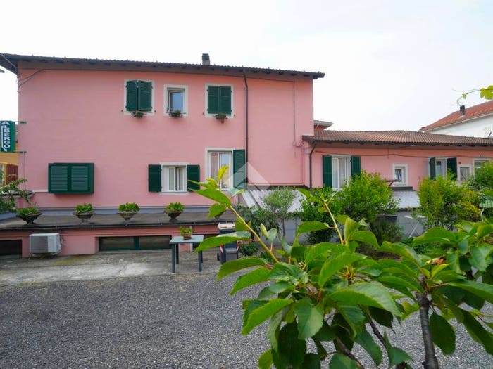 Casa in vendita in via Ovada, Novi Ligure
