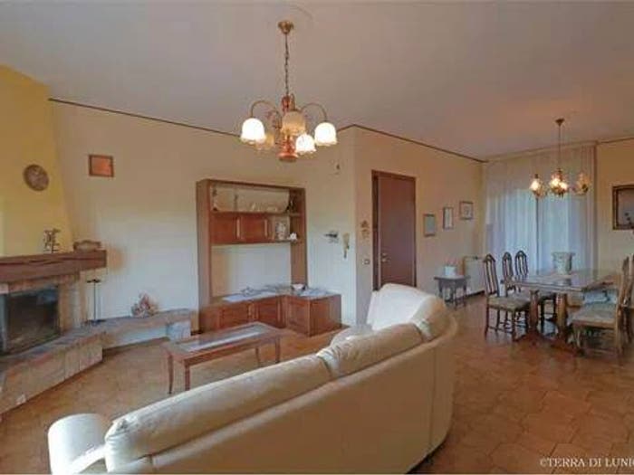 Appartamento con 6 locali in vendita in Via Costigliolo, Mulazzo
