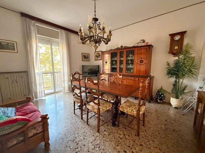 Appartamento con 5 locali in vendita in Via San Donato, San Donato, Bologna