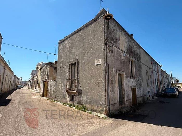 Casa trilocale in vendita in Via Camillo Benso di Cavour, Cocúmola, Minervino di Lecce