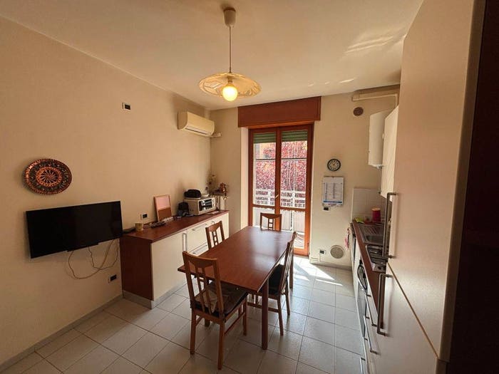 Appartamento trilocale in vendita in Via Carlo Boncompagni, Bologna Sulmona, Milano
