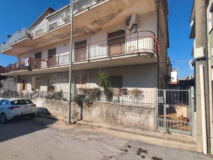 Appartamento trilocale in vendita in Centro, Bellona
