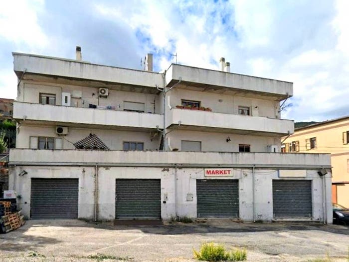 Appartamento trilocale in vendita in Via Laghi Silani, Cotronei
