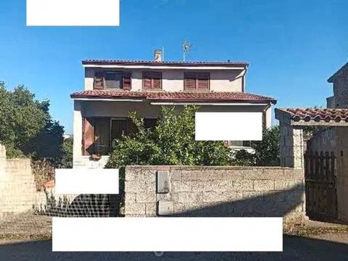 Casa quadrilocale in vendita in Via Mannu, Centro, Abbasanta