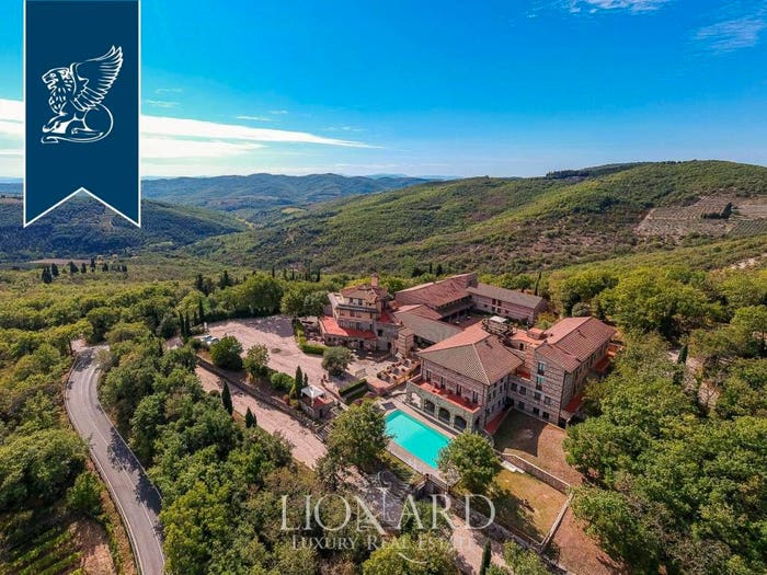 Casa con 6 locali in vendita in Gaiole in Chianti