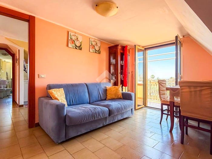 Appartamento trilocale in vendita in Via degli orti, Centro, Formia