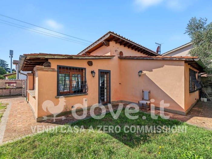 Casa trilocale in vendita in Vicolo Donato Riccioni, Centro, Anguillara Sabazia