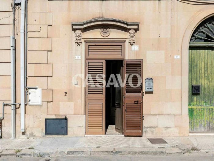 Appartamento con 5 locali in vendita in Via Vittorio Veneto, Maglie