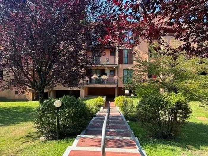 Appartamento bilocale in vendita in Via San Camillo, Marchirolo